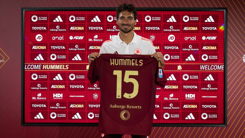 Former Dortmund defender Hummels joins Roma