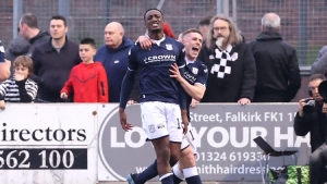 Dundee bring Zach Robinson back for second loan spell