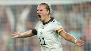 Germany striker Popp signs new Wolfsburg deal