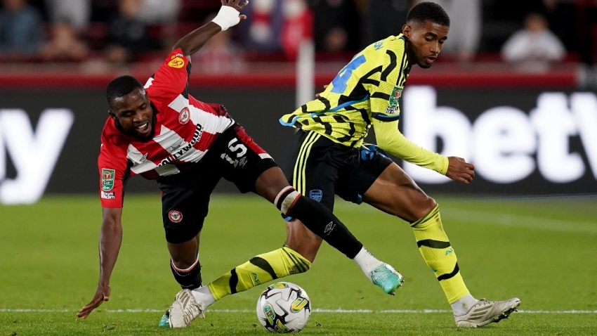 Reiss Nelson helps Arsenal edge past Brentford in Carabao Cup