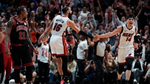 Heat beat Bulls to set up rematch with Celtics; Pelicans hold off Kings