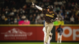 MLB: Machado becomes Padres&#039; all-time home run leader in win