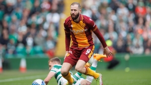 Goal machine Kevin van Veen remains keen to reach milestone