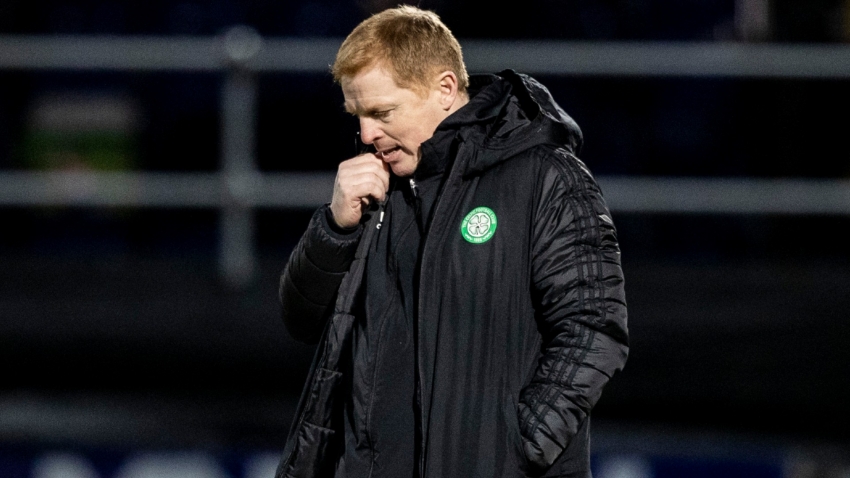 Celtic boss Lennon resigns with Rangers on brink of title