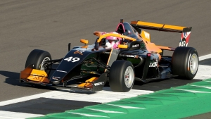 Britain’s Abbi Pulling claims two pole positions in all-female F1 Academy opener