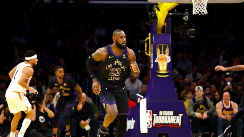 Lakers, Bucks advance to In-Season Tournament semifinals