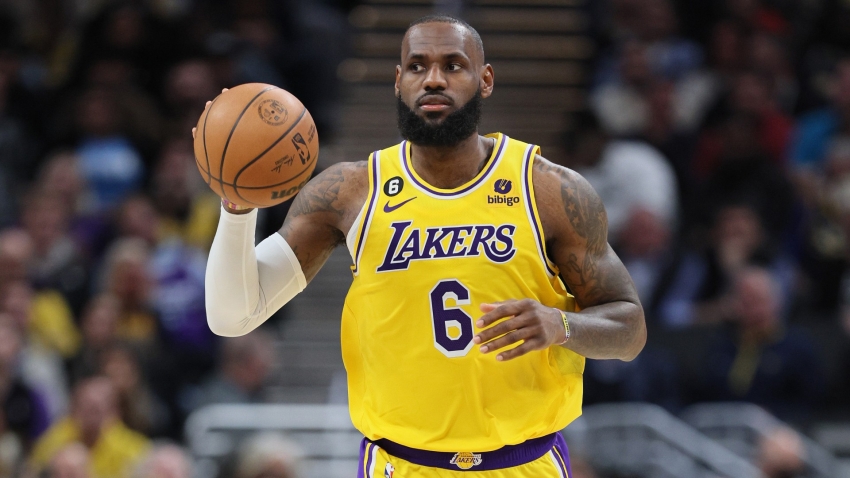 Lakers do not discuss LeBron&#039;s record chase, claims Ham