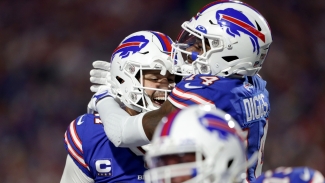 Allen and Diggs dominate as Bills blow out Titans, Hurts leads Eagles past Vikings