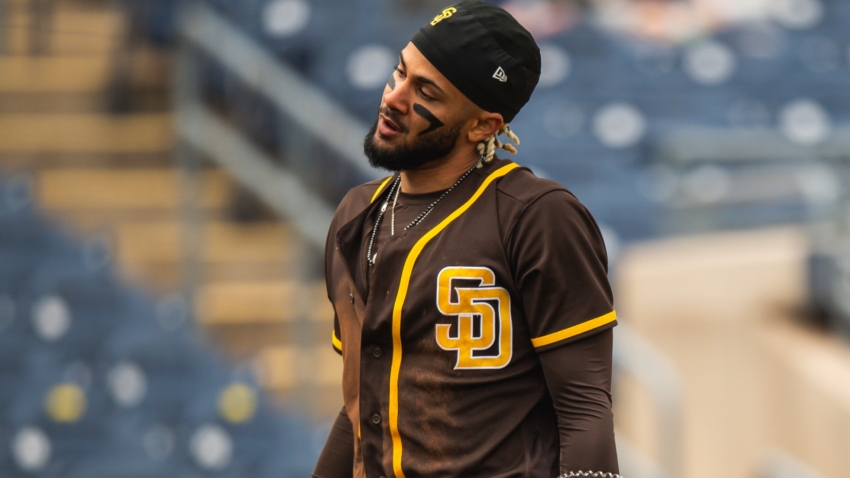 Padres unveil new brown-and-gold uniforms, return to roots for