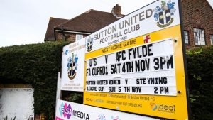 Harry Smith double sees Sutton come from behind to edge past AFC Fylde