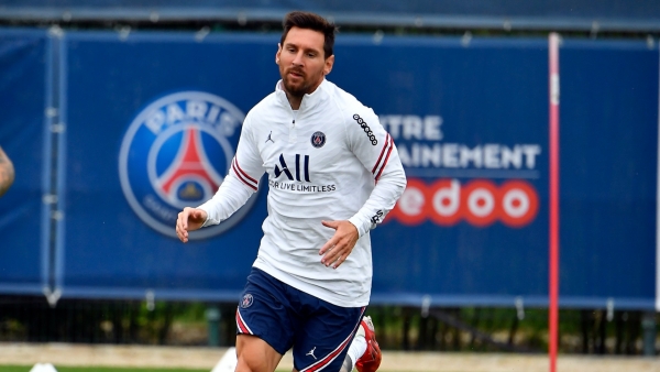 Football news: Lionel Messi in Paris Saint-Germain squad to face Reims on  Sunday, confirms Mauricio Pochettino - Eurosport