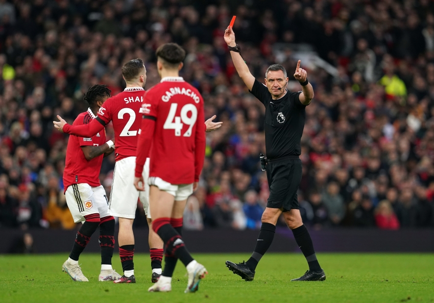 Andre Marriner retires from refereeing