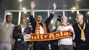 Galatasaray sign Juan Mata, secure Mauro Icardi on loan in late deadline dealings