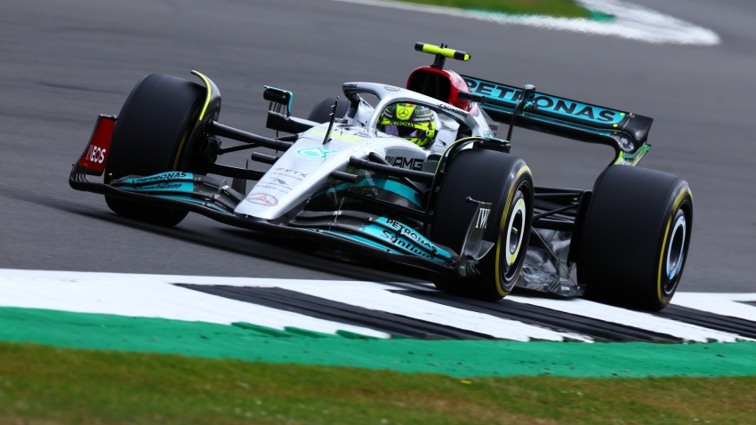 Hamilton pleased with &#039;small step forwards&#039; as Sainz tops British Grand Prix practice