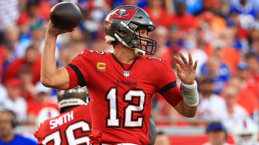 Brady Throws Historic 700th Career Touchdown As Bucs Outlast Bills In Ot