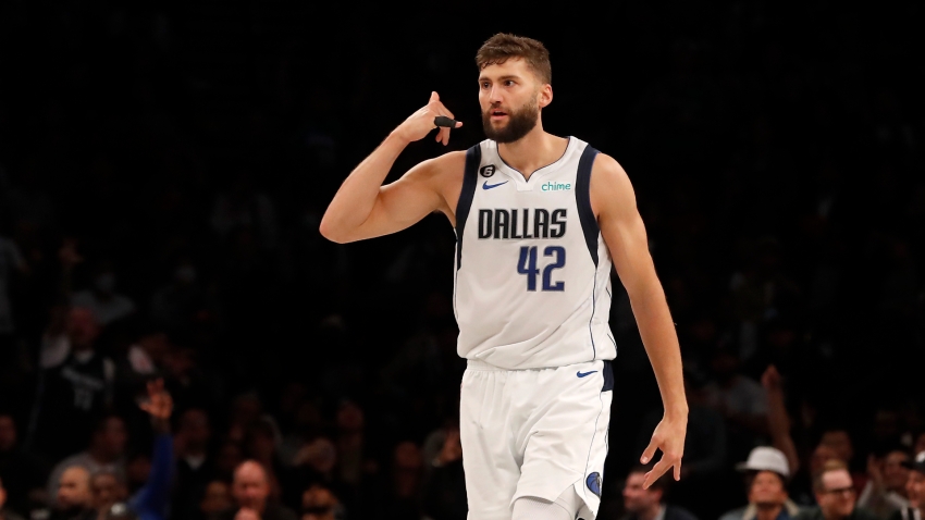 ClutchPoints on X: Maxi Kleber's game-winning buzzer beater from
