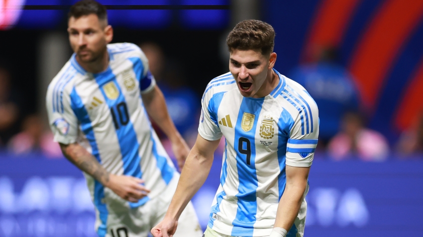 Argentina 2-0 Canada: Alvarez and Martinez get Copa America holders off to winning start