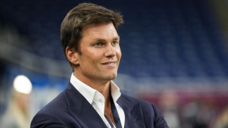 Patriots to retire number 12 shirt and build statue in Brady&#039;s honour