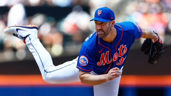 The Houston Astros have OFFICIALLY acquired RHP Justin Verlander