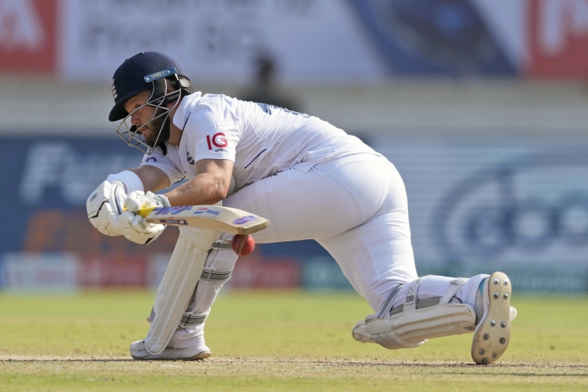 Ben Duckett defends Joe Root’s dismissal as England crumble against India