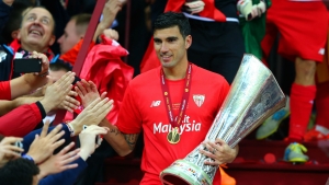 Arsenal and Sevilla pay tribute to Jose Antonio Reyes before and