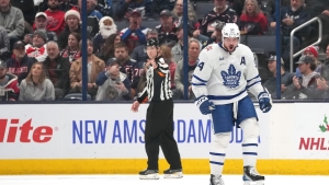NHL: Matthews continues torrid stretch with 2 goals in Maple Leafs&#039; win