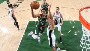 Giannis stars for streaking Bucks and Harris lifts short-handed 76ers as LeBron injury adds to Lakers&#039; woes