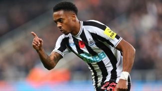 Newcastle United 1-0 Chelsea: Willock stunner sees Magpies soar into World Cup break in third