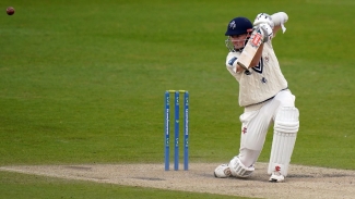 Zak Crawley puts Kent in command as Lancashire dominate Middlesex