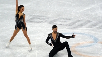 Torvill and Dean’s stunning routine remains perfection on ice, 40 years on