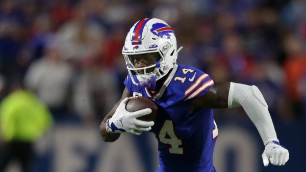 Stefon Diggs not at first day of Bills' mandatory minicamp