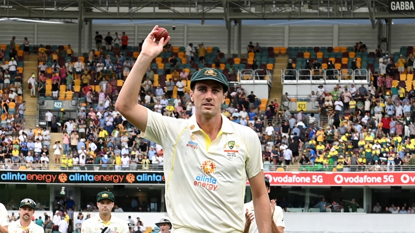 Ashes 2021-22: &#039;It&#039;s all gone to plan so far&#039; – Australia captain Cummins reflects on &#039;pretty crazy&#039; opening day