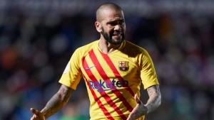 Dani Alves revels in second Barcelona debut: &#039;A special day to wear the shirt again&#039;