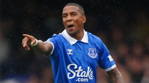 Ashley Young embracing challenge of turning things around for Everton
