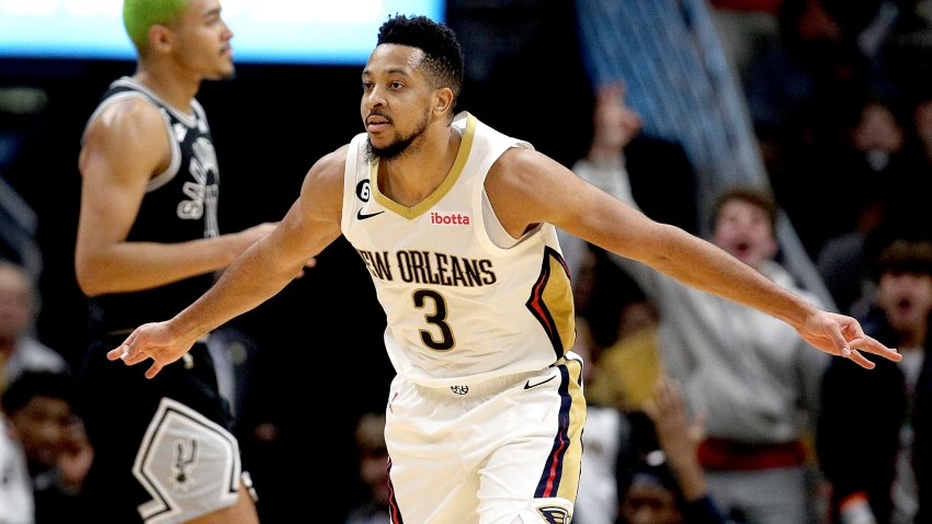 Pelicans guard McCollum returning from collapsed lung