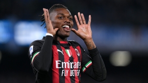 Napoli 0-4 Milan: Leao at the double as rampant Rossoneri crush league leaders
