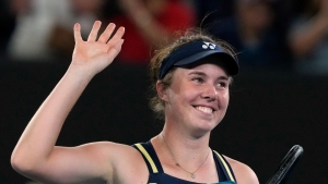 Iga Swiatek suffers shock Australian Open exit against Linda Noskova