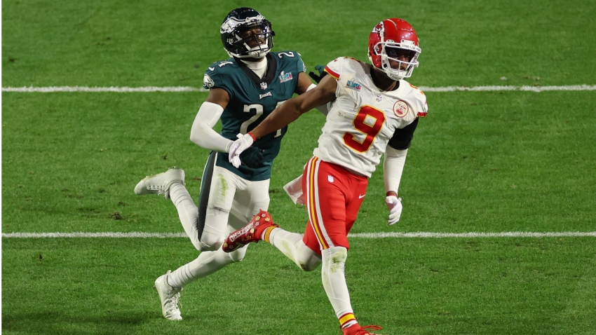 Eagles players fire back after Chiefs WR Smith-Schuster makes fun of CB Bradberry