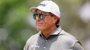 McIlroy feels Mickelson should be forgiven for Super Golf League remarks