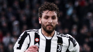Juventus star Locatelli out for a month with knee injury