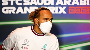 Hamilton keen for title fight – but Mercedes trailing again in Saudi practice