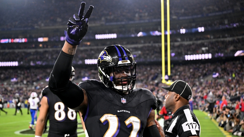 Ravens laud 'one of one' Henry after franchise-record touchdown run