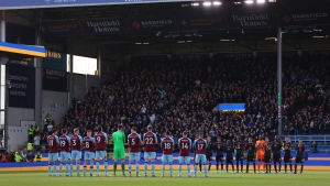 Abramovich chants audible during applause for Ukraine before Chelsea&#039;s clash with Burnley