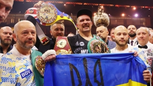 Usyk no longer undisputed champion with Joshua set to fight for IBF belt