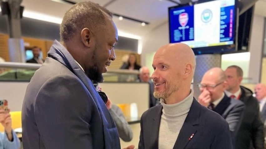 Eight-time Olympic gold medallist in conversation with Manchester United boss Erik ten Hag after the Red Devils 3-1 win over Fulham in Sunday&#039;s FA Cup quarter-final.