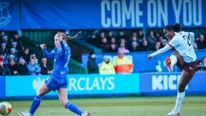 Shaw hat-trick powers Manchester City Women to 4-1 victory over Everton Women and seventh win of the season