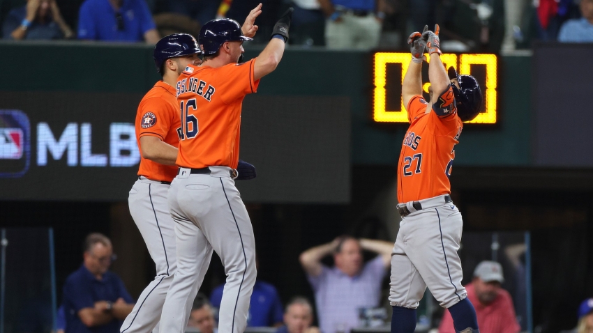 Astros' Jose Altuve once again leads with his bat in ALCS Game 4 win