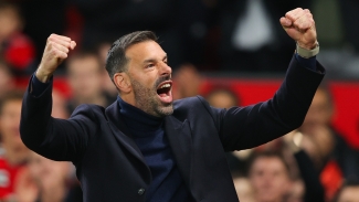 Man Utd must find a way to keep Van Nistelrooy at Old Trafford, says Meulensteen