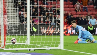 Sunderland 2-2 Leeds: Meslier howler gifts Black Cats a point