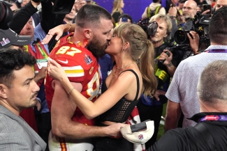 Travis Kelce plays down barging into ‘greatest coach’ Andy Reid at Super Bowl